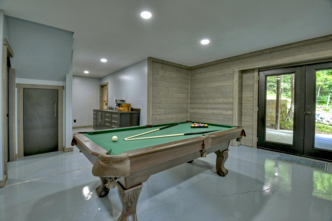 The Chariot - Creek Front With Hottub, Fire Pits, Billiards, Ev Charger - Sandalwood Stays Blue Ridge Kültér fotó