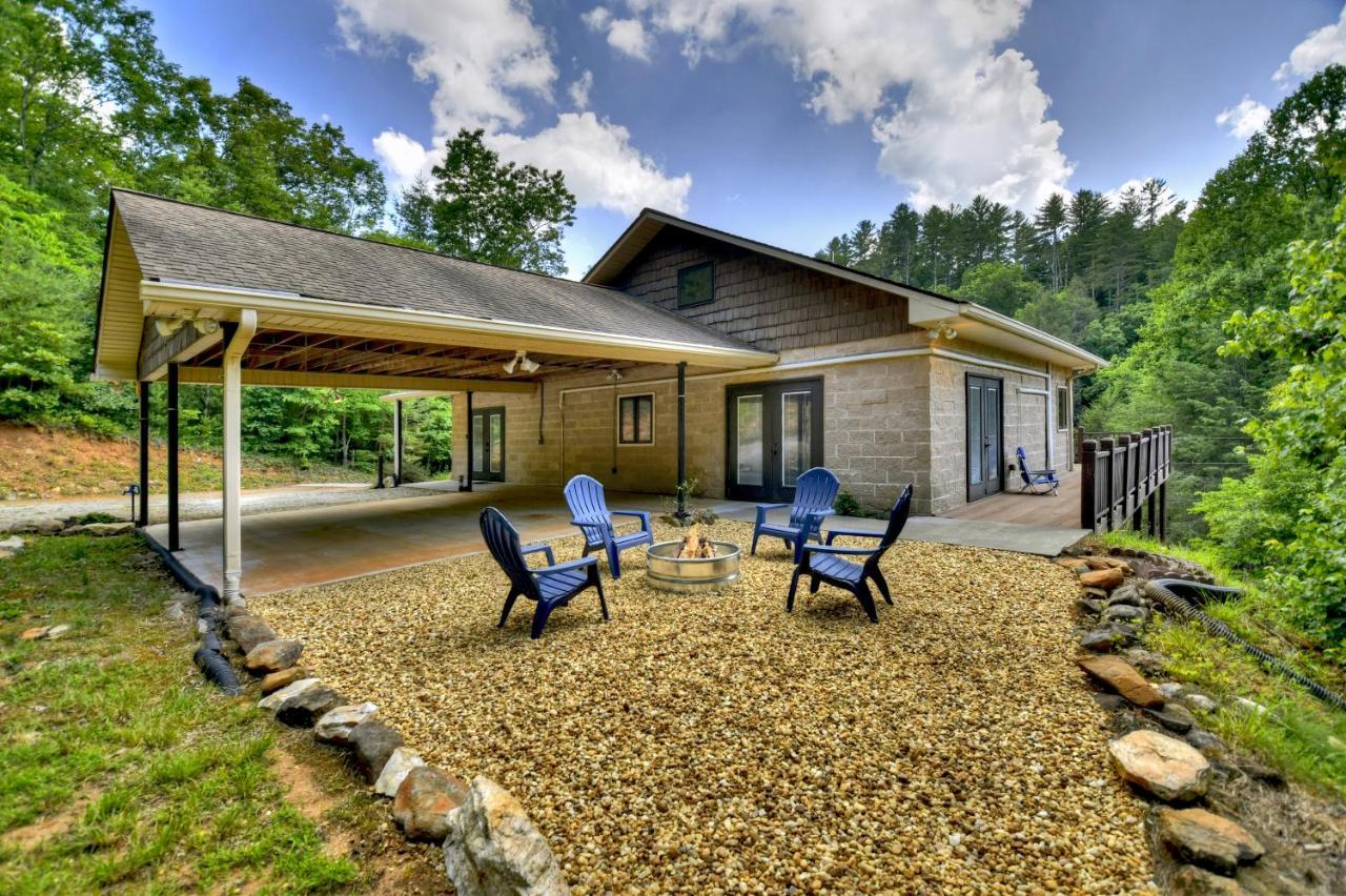 The Chariot - Creek Front With Hottub, Fire Pits, Billiards, Ev Charger - Sandalwood Stays Blue Ridge Kültér fotó