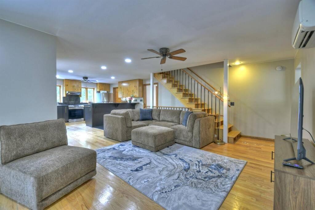 The Chariot - Creek Front With Hottub, Fire Pits, Billiards, Ev Charger - Sandalwood Stays Blue Ridge Kültér fotó